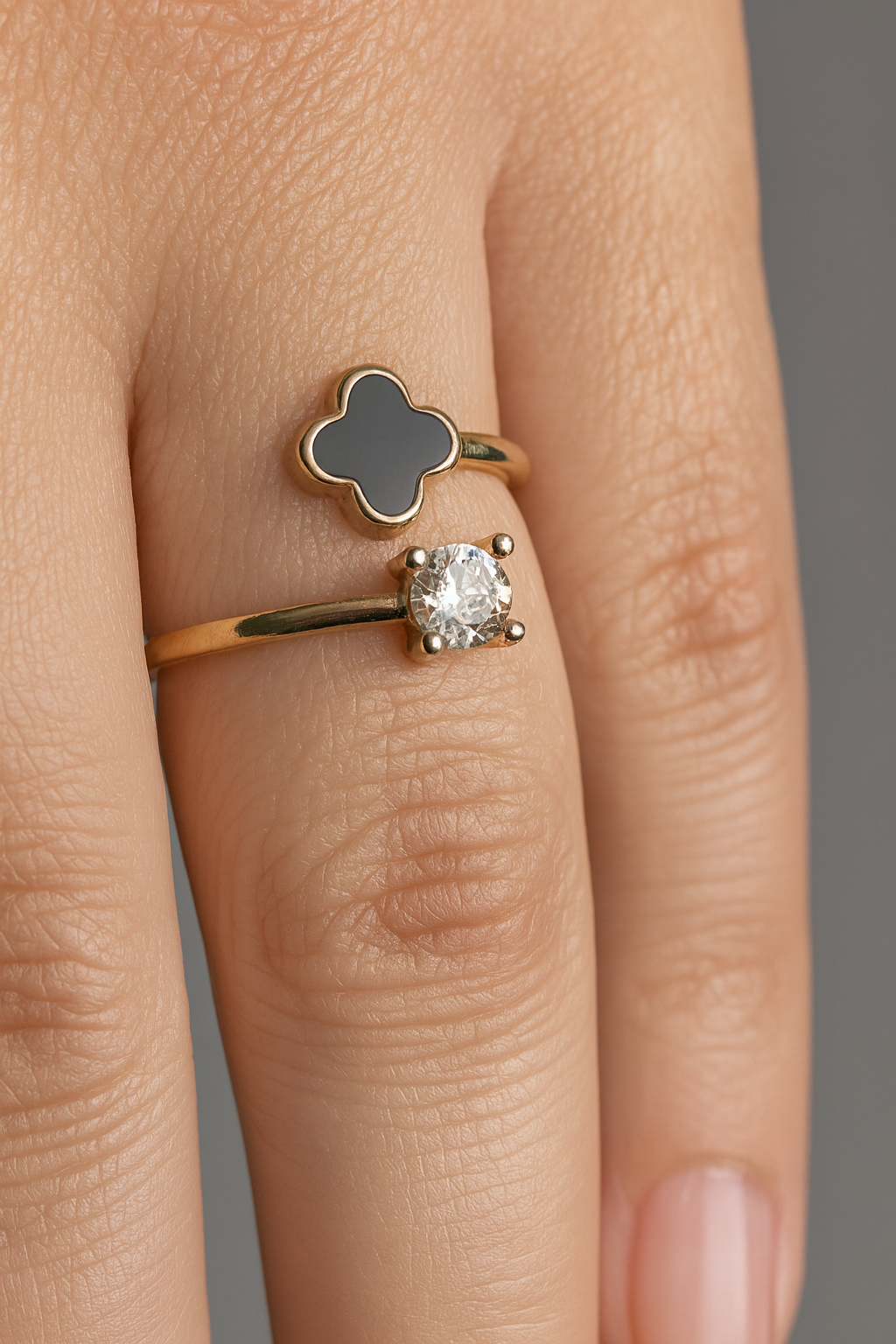 Clover-Stone Ring