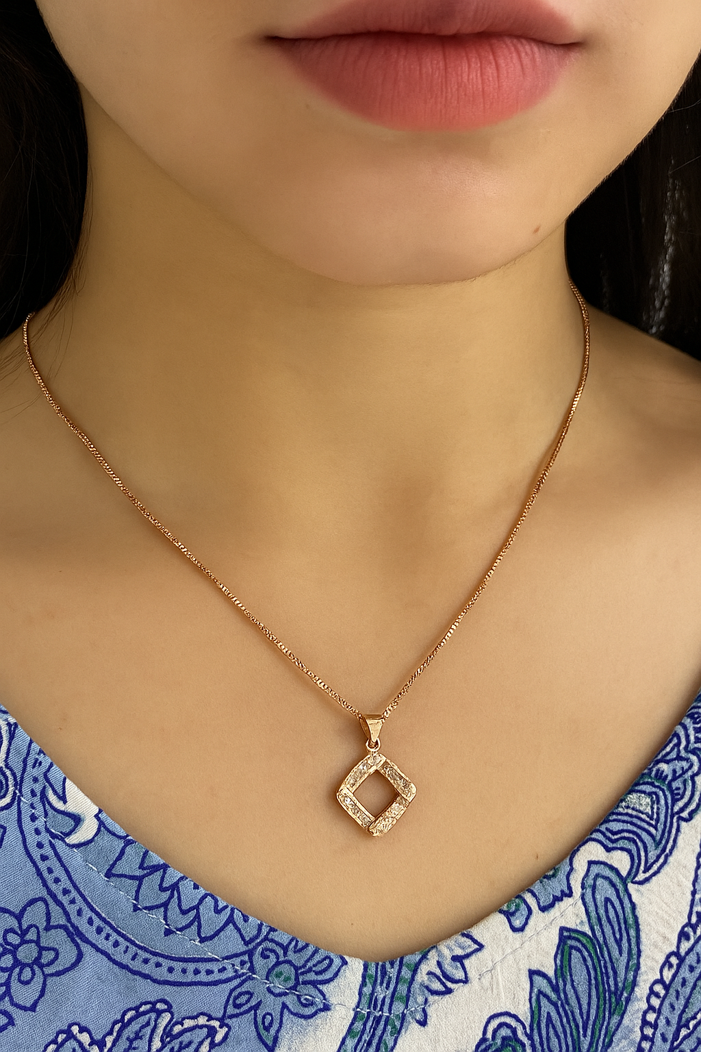 Nura Necklace